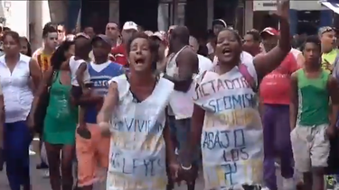 protesta de mujeres enciende las calles de la habana