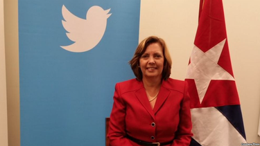 vidal en twitter: cuba negocia con proveedores de eeuu servicio de internet para cuba