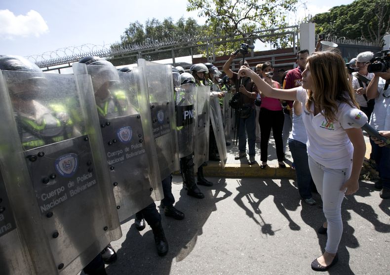AMS-GEN_VENEZUELA-REFERENDO-1.jpg