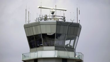 Avionetas son vulnerables a hacking electrónico, dice EEUU