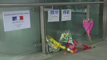 sur de la florida expresa sus condolencias  en la embajada de francia