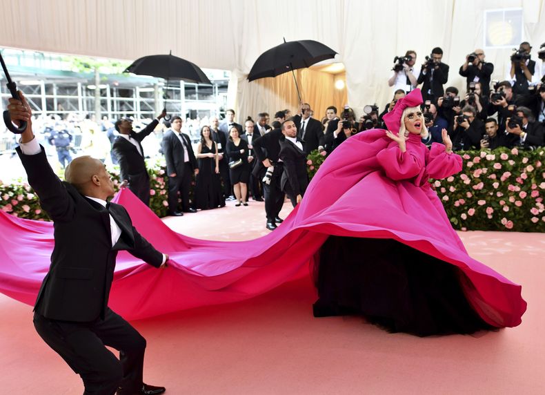 ARCHIVO - Lady Gaga asiste a la Met Gala en Nueva York, el 6 de mayo de 2019. (Foto por Charles Sykes/Invision/AP, Archivo)