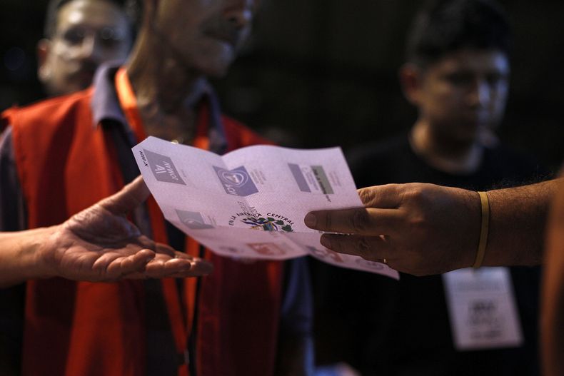 AMC-GEN_EL_SALVADOR-ELECCIONES_DERROTADOS-1.jpg