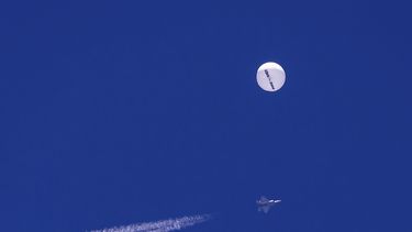 EEUU cree que objetos derribados eran globos, dice senador