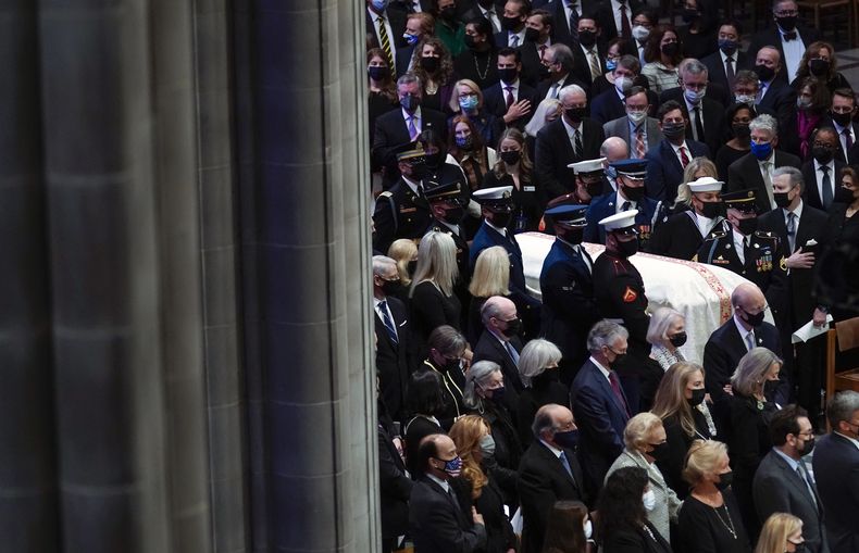 AMN-GEN BOB DOLE-HOMENAJE