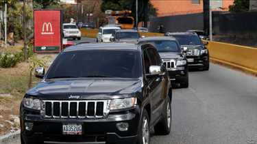 caravana de guaido parte hacia cucuta en busca de la ayuda humanitaria