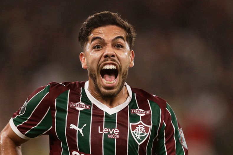 Nonato, del Fluminense de Brasil, festeja tras marcar ante Platense de Argentina en un partido de cuartos de final de la Copa Libertadores, el martes 8 de septiembre de 2026 (AP Foto/Bruna Prado)