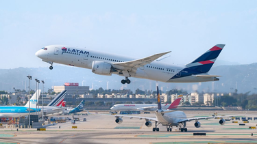 la aerolinea chilena latam reinicia vuelos a la habana con cuatro frecuencias semanales