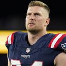 Panthers firman al defensive end Henry Anderson