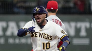 Woodruff recupera la forma; Cerveceros vencen a Cardenales
