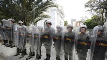 Venezuela: Constituyente levanta inmunidad a siete diputados