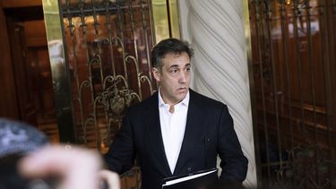 Cohen, exabogado de Trump, seguirá condena penal en casa