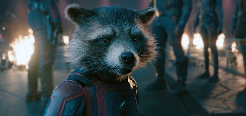 En esta imagen proporcionada por Marvel Studios, Rocket, con la voz de Bradley Cooper, en una escena de Guardians of the Galaxy Vol. 3. (Marvel-Disney vía AP)