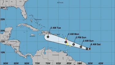 huracan beryl avanza hacia el caribe, puerto rico declara estado de emergencia