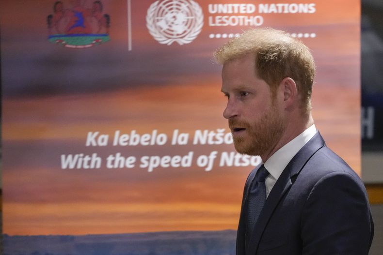 ARCHIVO - El príncipe Enrique de Reino Unido habla durante un evento de alto nivel patrocinado por Lesotho en la sede de la ONU, el martes 24 de septiembre de 2024. (Foto AP/Frank Franklin II, archivo)