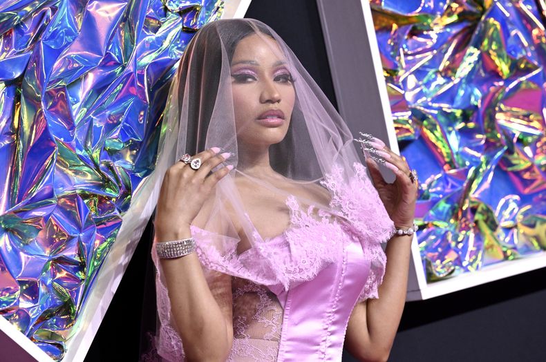 Nicki Minaj llega a los Premios MTV a los Videos Musicales el martes 12 de septiembre de 2023, en el Prudential Center en Newark, Nueva Jersey. (Foto Evan Agostini/Invision/AP)