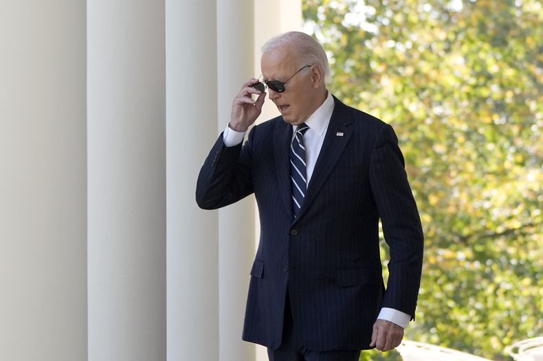 El presidente Joe Biden antes de pronunciar un discurso en la Casa Blanca, el jueves 7 de noviembre de 2024, en Washington. (AP Foto/Mark Schiefelbein)
