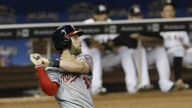 Harper pega dos cuadrangulares y Nacionales ganan a Marlins