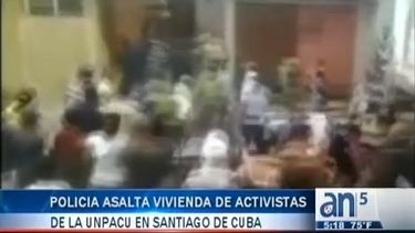 americateve | Nuevas imágenes muestran el asalto a la vivienda de opositores en Santiago de Cuba, en el Día Mundial de los Derechos Humanos.