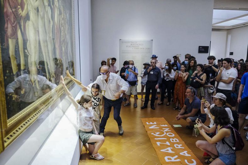 ESP-ART ITALIA-UFFIZI-PROTESTA