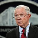 Interrogan a Sessions en pesquisa sobre Rusia ¿Sigue Trump?