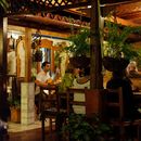 Régimen "invita" al exilio a pagar cenas de amigos y familiares