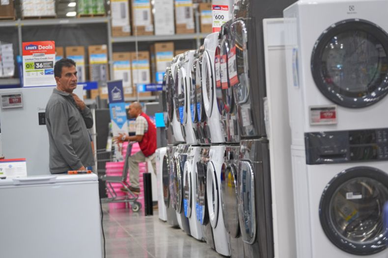 Una tienda de productos electrodomésticos en Dallas, el 6 de octubre del 2026. (AP foto/LM Otero)