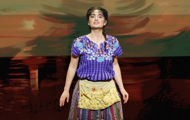 Aline Mayagoitia durante los ensayos de la producción de Broadway de Real Women Have Curves el viernes 28 de marzo de 2025, en Nueva York. (Foto CJ Rivera/Invision/AP)