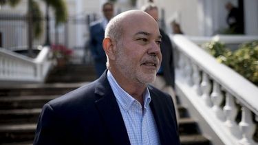 johnny mendez arremete contra el presidente de la camara por expresiones sobre el asunto del estatus