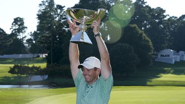 McIlroy arrebata a Scheffler el Campeonato de Tour de la PGA