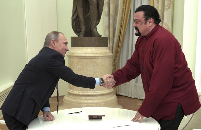 ESP-CIN RUSIA-STEVEN SEAGAL