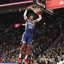 Embiid anota 32 y 76ers superan a Blazers por 105-95