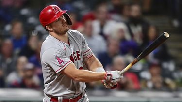Termina en 7 juegos racha de jonrones de Trout