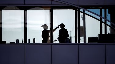 eeuu suma mas de 20.000 decesos por covid-19, la mayor cifra