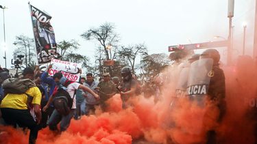 Aquí nadie baja los brazos: Organizaciones sociales convocan a una nueva marcha en Perú