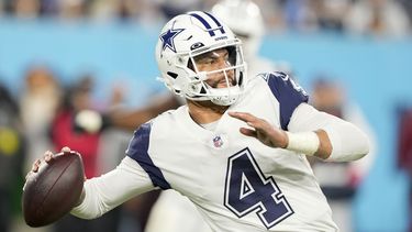 Prescott lanza para 282 yardas y Cowboys derrotan a Titans