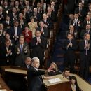 ARCHIVO - El primer ministro israelí Benjamin Netanyahu habla el 3 de marzo de 2015, ante una sesión conjunta del Congreso estadounidense en el Capitolio, en Washington. (AP Foto/J. Scott Applewhite, Archivo)