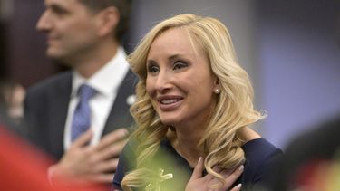 florida: tras robo de fotos desnuda senadora promueve ley