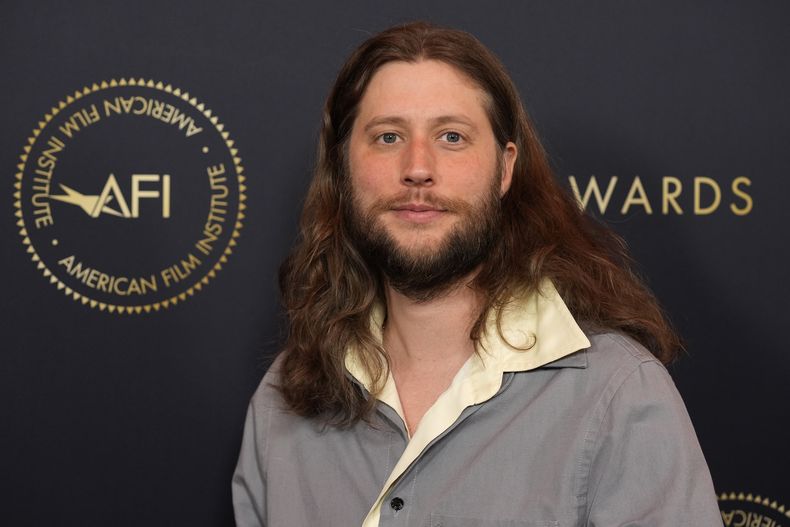 Ludwig Goransson llega a los premios AFI Awards el 12 de enero de 2024, en el Four Seasons Beverly Hills en Beverly Hills, California. (Foto AP/Chris Pizzello)