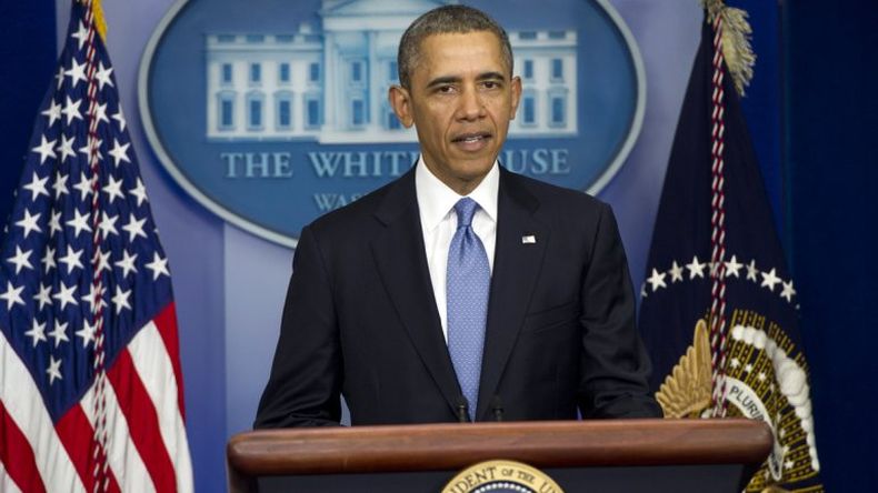 El presidente norteamericano emitió un comunicado sobre la intromisión de Moscú en Ucrania: "Seguiremos apoyando a Ucrania con firmeza". Prohibieron la entrada a tres asesores de Putin y el ex presidente ucraniano