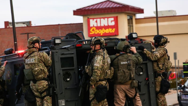 Al menos son diez los muertos en tiroteo en Colorado