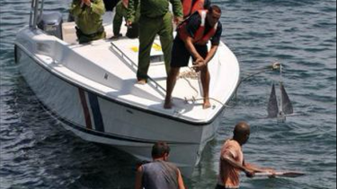 guarda fronteras cubanos hunden bote de balseros