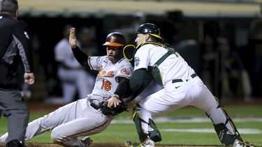 Montas brilla en la lomita y Atléticos superan a Orioles 5-1