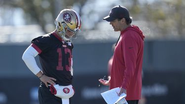 Eagles y Hurt disputan pasaje a Super Bowl con 49ers y Purdy