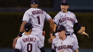 Guardianes vencen 3-2 a Detroit de la mano del bullpen