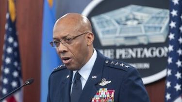 trump destituye al general cq brown jr. como presidente del estado mayor conjunto