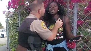 condenan a policia de miami por arrestar rudamente a mujer afroamericana