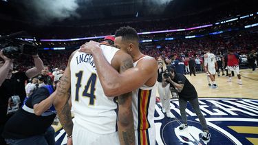 McCollum lleva a Pelicans a triunfo ante Spurs en repesca