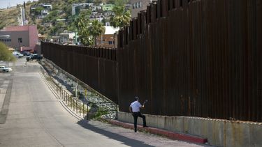 EEUU separará a familias inmigrantes sólo en ciertos casos