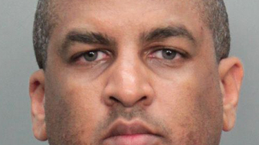 Hallan muerto en extrañas circunstancias a oficial de TSA